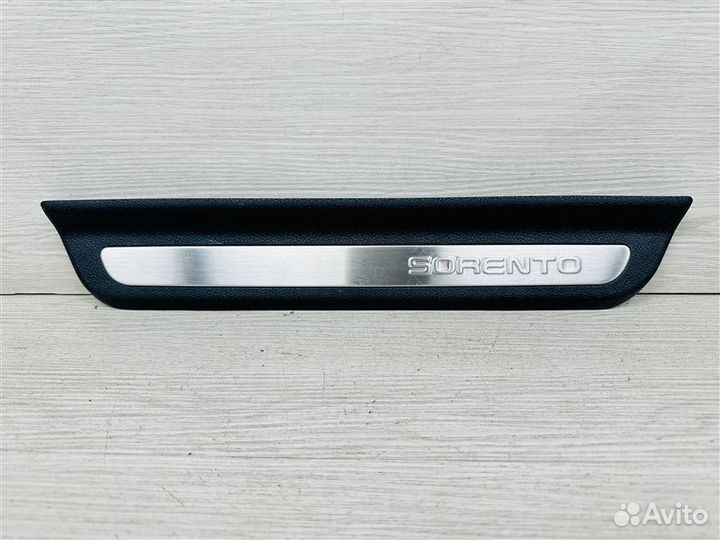 Накладка порога задняя левая Kia Sorento 3 Prime