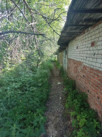 Гараж, > 30 м²