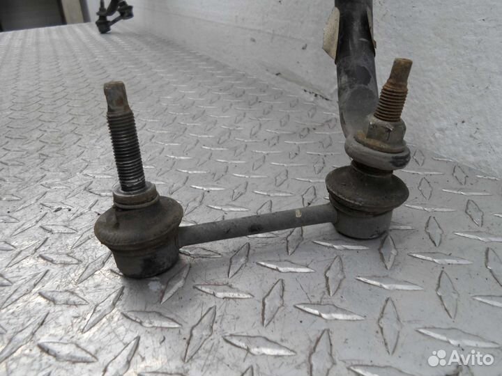 Стабилизатор задний Jeep Grand Cherokee 4 (WK2) 68