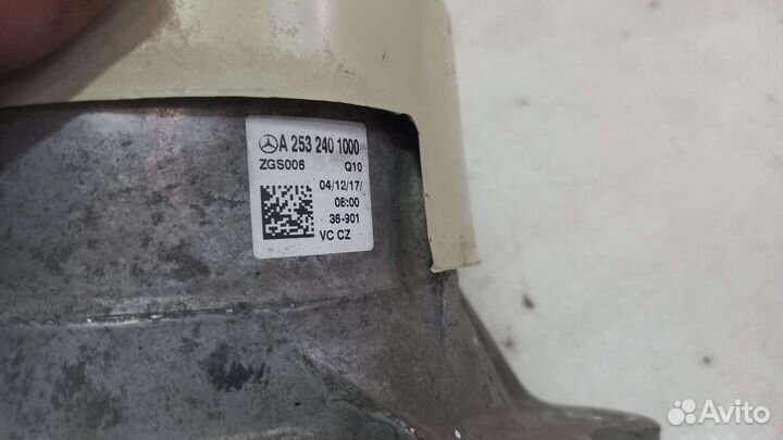 Гидроопора двигателя левая Mercedes GLC C253