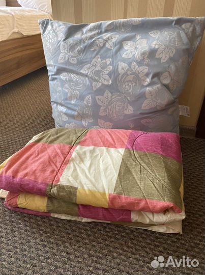 Одеяло и подушки