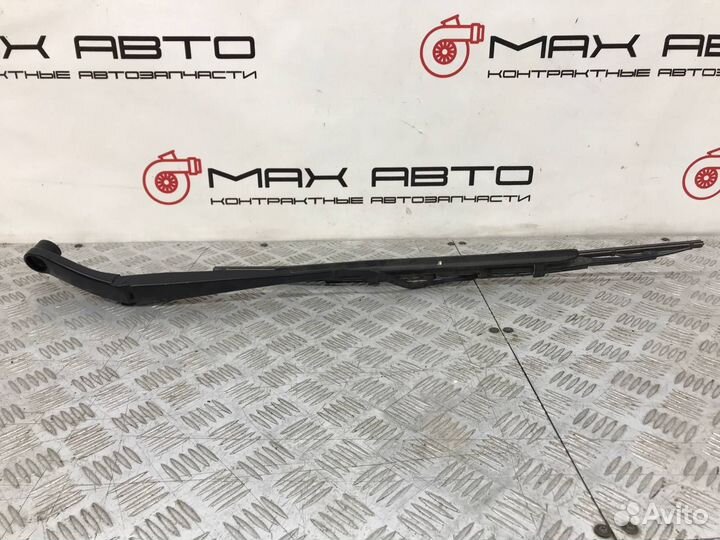 Б/У поводок стеклоочистителя (дворник) правый