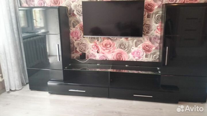 Стенка Домино с синей подсветкой