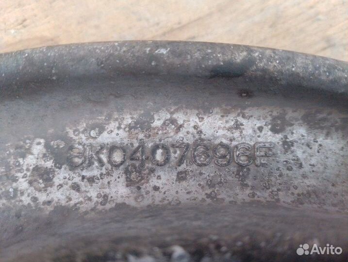 Рычаг передний правый Audi A4 B8 2.0 CDN 2007-2012