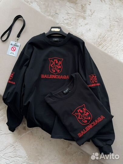 Свитшот balenciaga