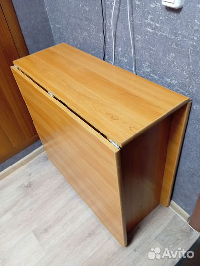 Стол книжка бу