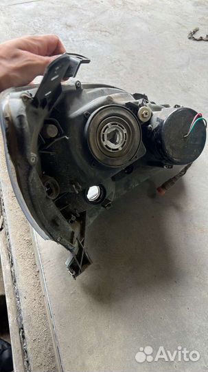 Фара на lexus lx 470