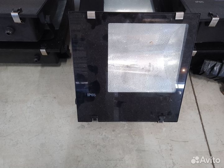 Прожектор уличный