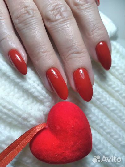 Маникюр педикюр