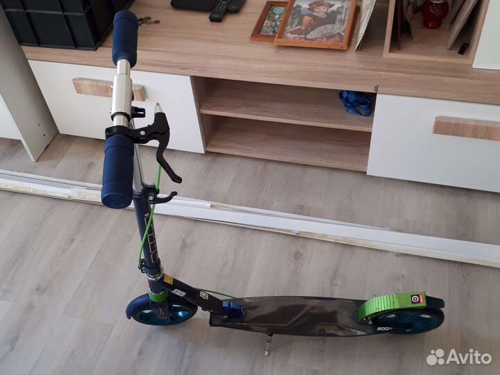 Самокат Roces 200мм