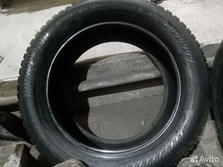 Nokian Tyres Hakkapeliitta 8 SUV 285/50 R20 116M