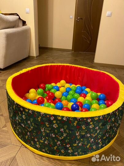 Бассейн (манеж) с шариками
