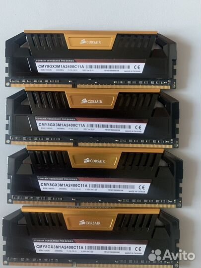 Corsair vengeance pro series ddr3 2400MHz 16/32gb