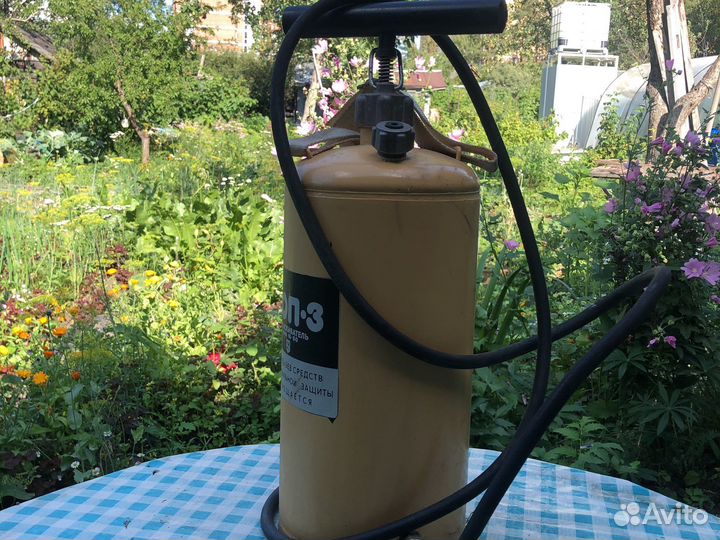 Опрыскиватель садовый помповый