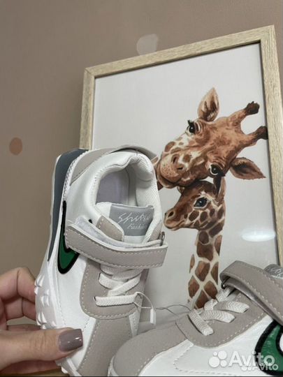 Кроссовки детские 29 размер 