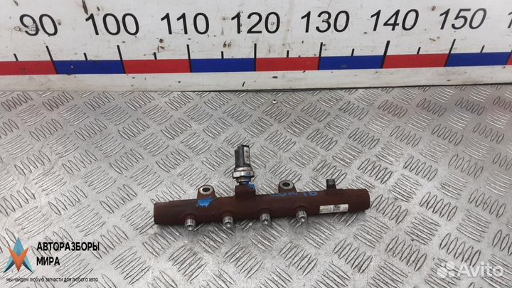 Топливная рампа Renault Scenic 3 2010