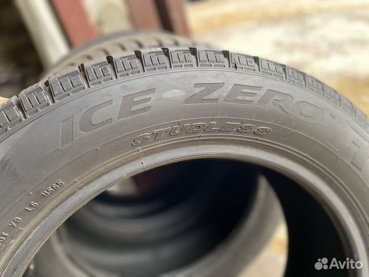 Pirelli Ice Zero FR 215/60 R17 100