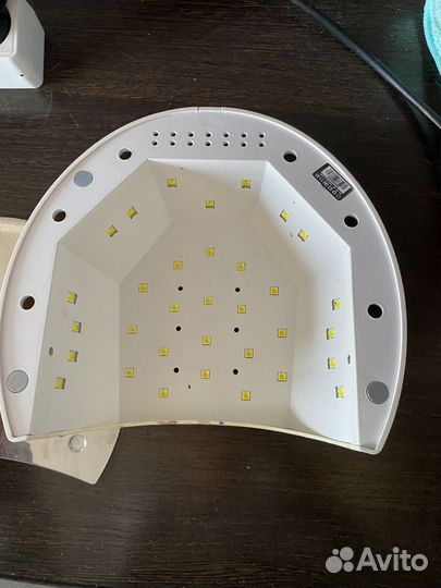 Лампа маникюрная