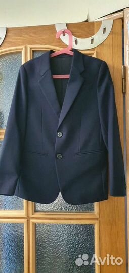 Новый пиждак+жилетка для мальчика 128-134, новый