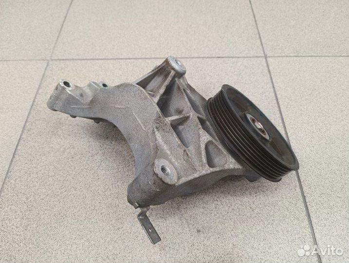 Кронштейн гидроусилителя руля Mitsubishi Galant