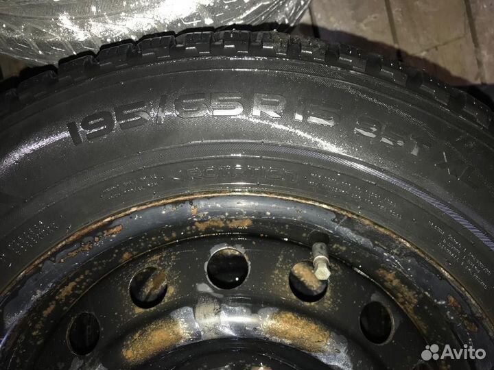 Nokian Tyres Hakkapeliitta 8 195/65 R15 95T