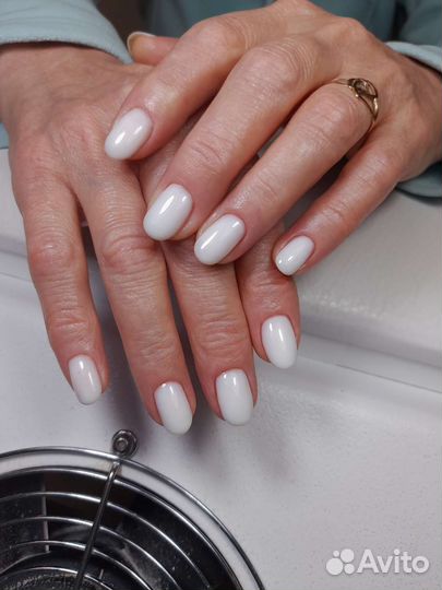 Маникюр,педикюр