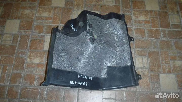 Обшивка багажника Hyundai Accent II (LC) 1999-2013