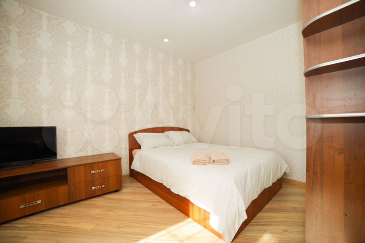 1-к. квартира, 42 м², 1/9 эт.