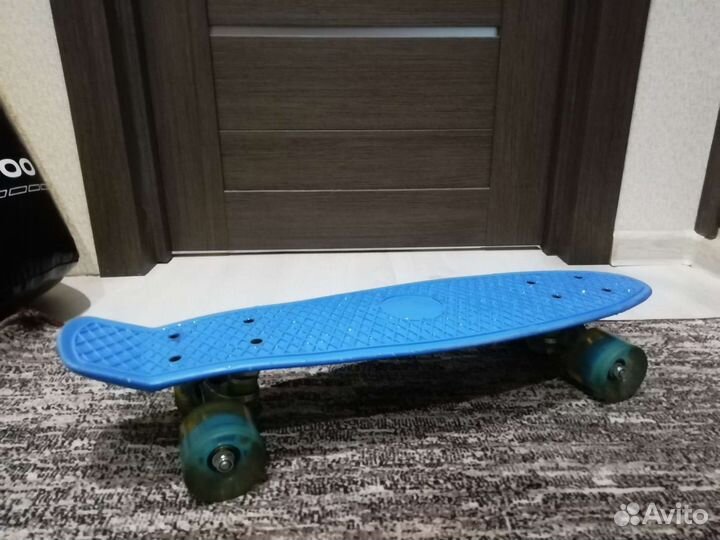 Скейт пенниборд