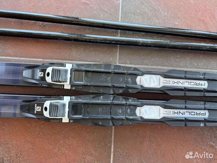 Беговые лыжи atomic