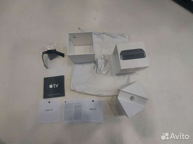 Коробка Apple TV рст