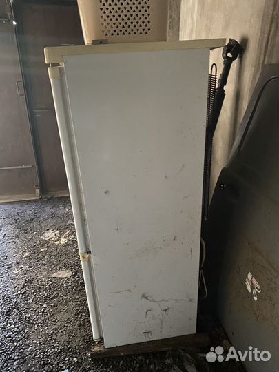 Холодильник бу