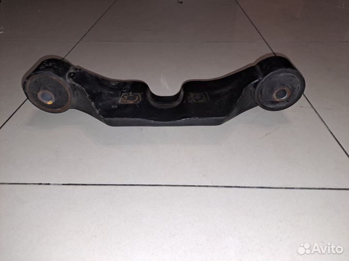 Подушка заднего редуктора Субару Форестер SJ 2015г