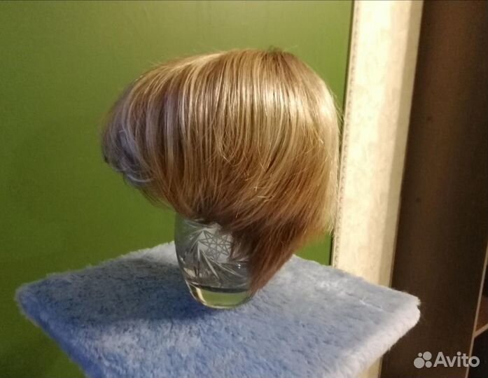 Парик женский