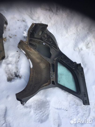 Заднее крыло Лада Калина