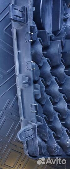 Решётка на Nissan