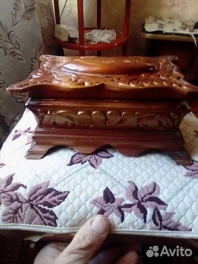 Шкатулка для украшений из дерева