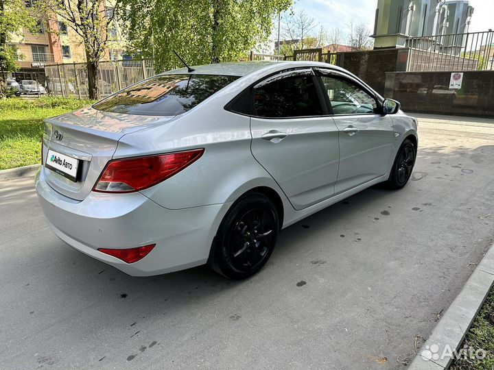 Hyundai Solaris 1.6 AT, 2016, 180 000 км