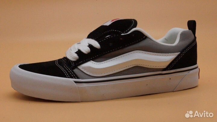 Vans knu skool