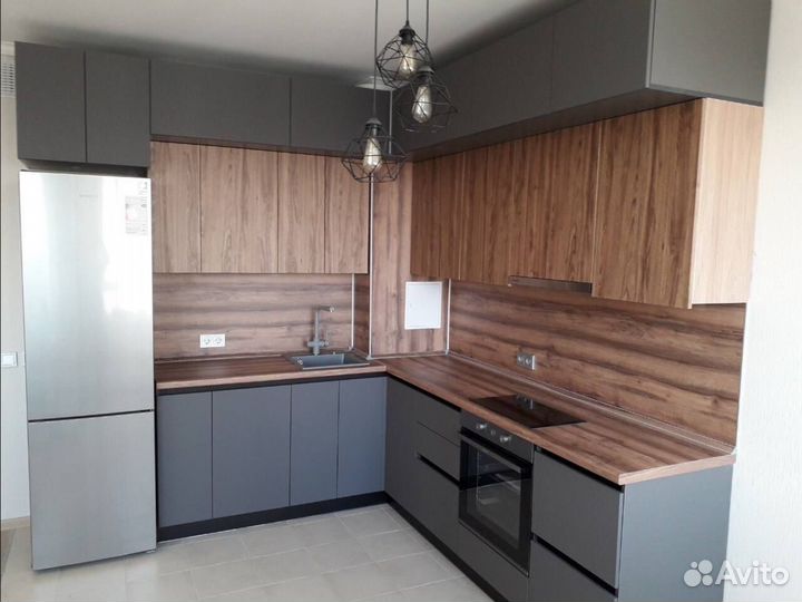 Кухня новая