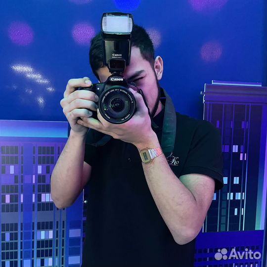 Требуется фотограф-продавец
