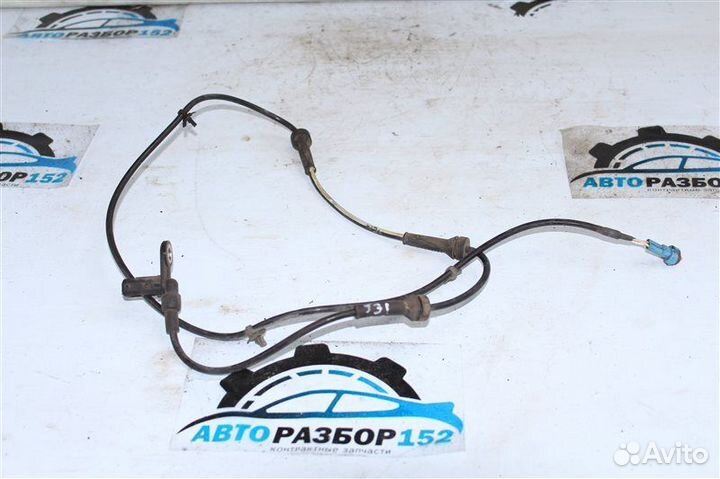 Датчик абс задний левый Nissan Teana J31 VQ23DE