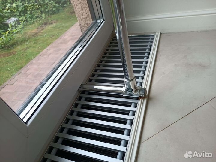 Стойка для цветов на подоконник