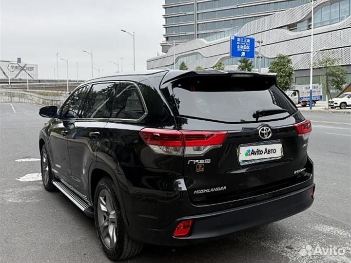 Toyota Highlander 2.0 AT, 2021, 24 659 км