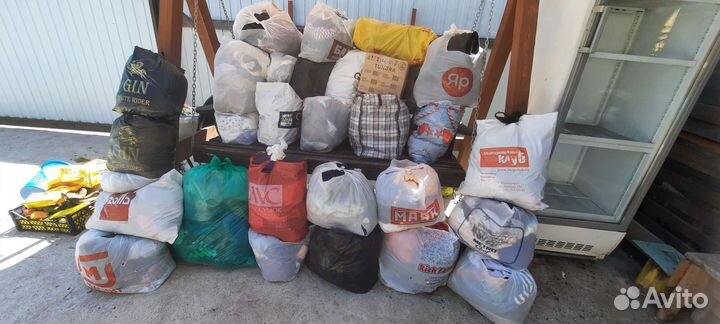 Вещи мешками много