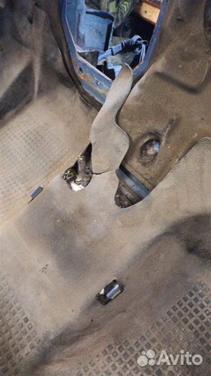 Покрытие напольное (ковролин) Volkswagen