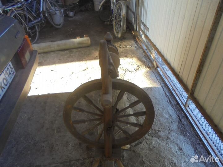 Прялка деревянная