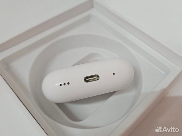 Беспроводные наушники Apple Airpods PRO + Чехол