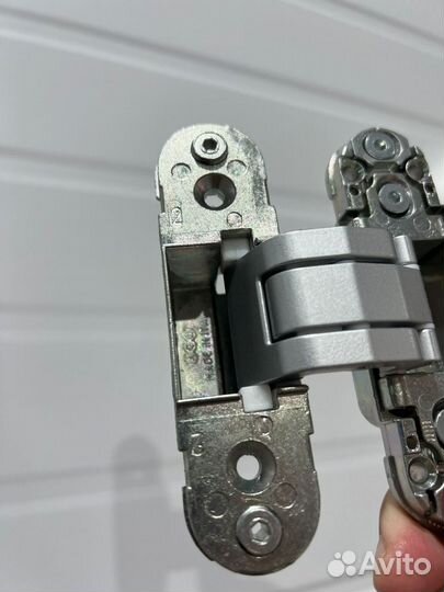 Межкомнатные скрытые двери