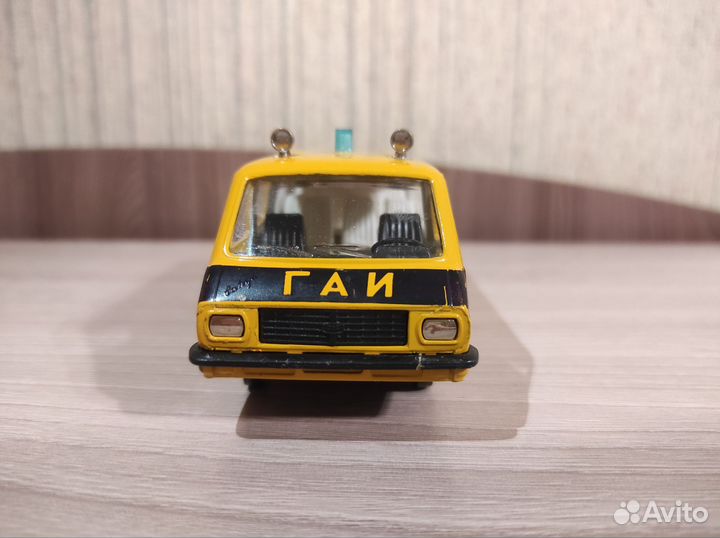 Модель автомобиля 1:43 СССР